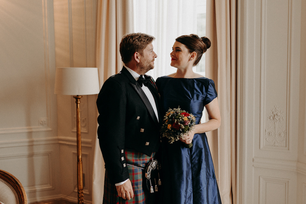 Organize-wedding-near-Paris-forest-castle